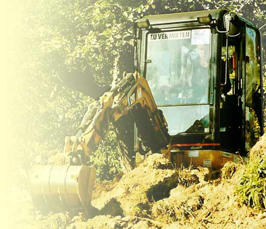gemieteter Kleinbagger im Einsatz